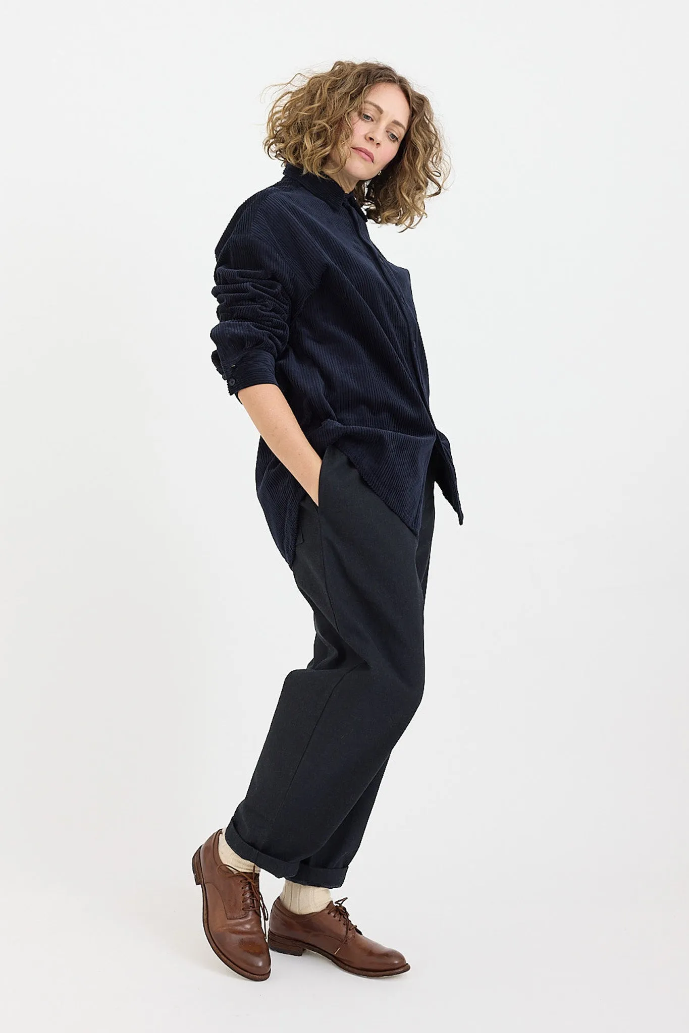 7115 by Szeki - Signature Elastic Pull-Up Trouser