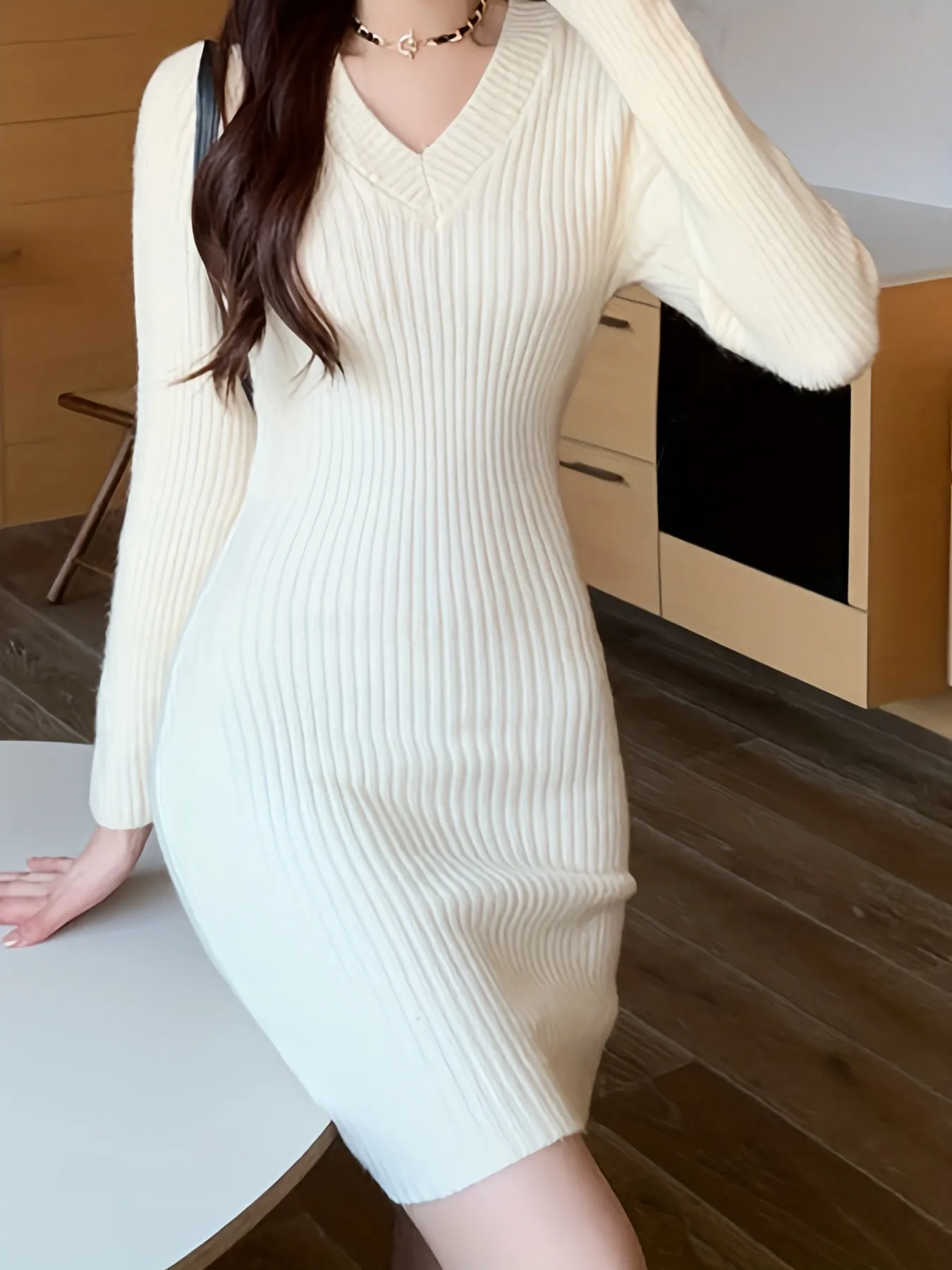 Chic Womens Solid Knit Bodycon Dress - V Neck, Long Sleeve, Winter Ready - Figure-Hugging & Stylish - Perfect for Fall & Winter Wardrobe