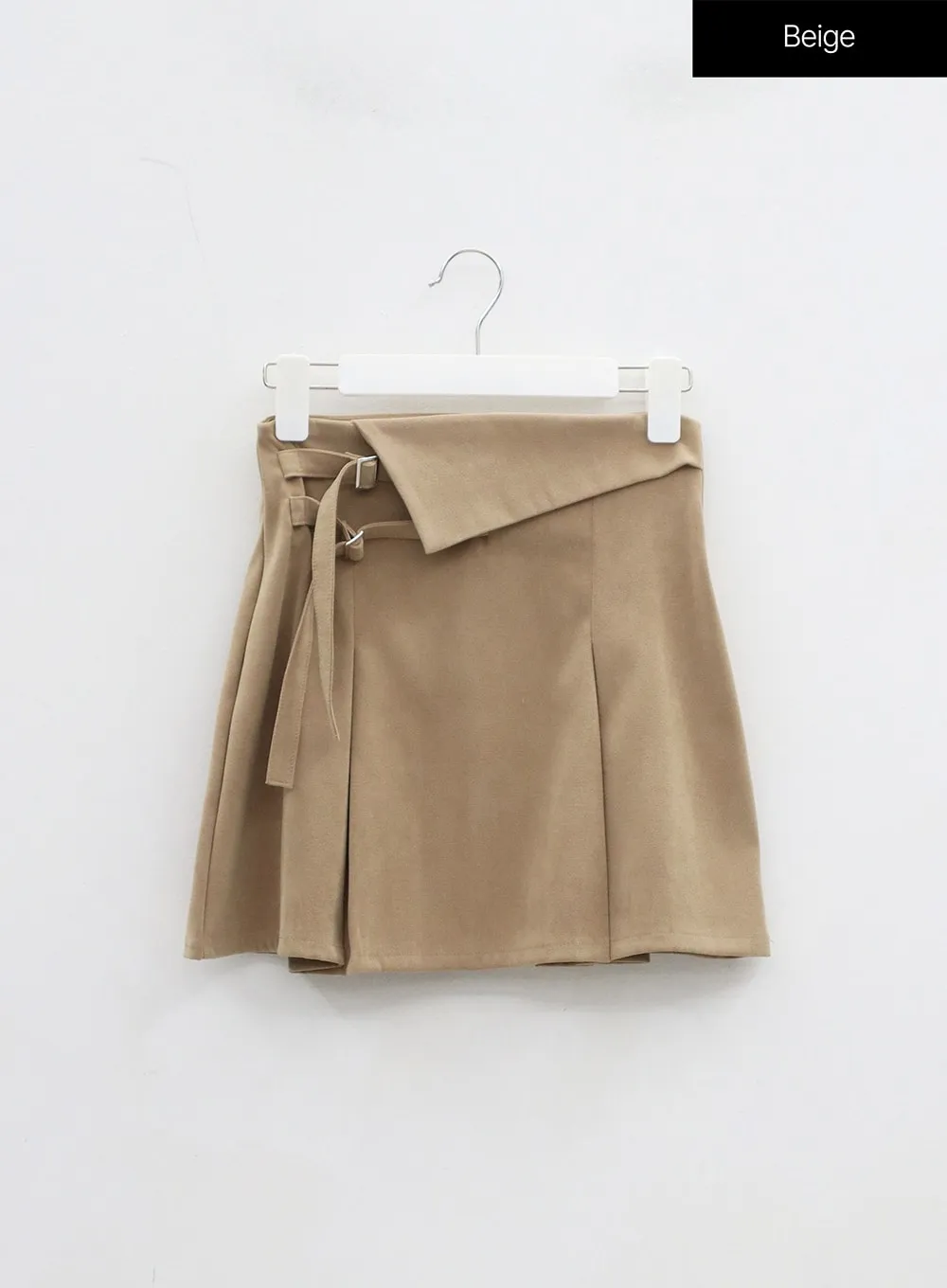 Folded Waist Two Buckle Pleated Mini Skirt BD23