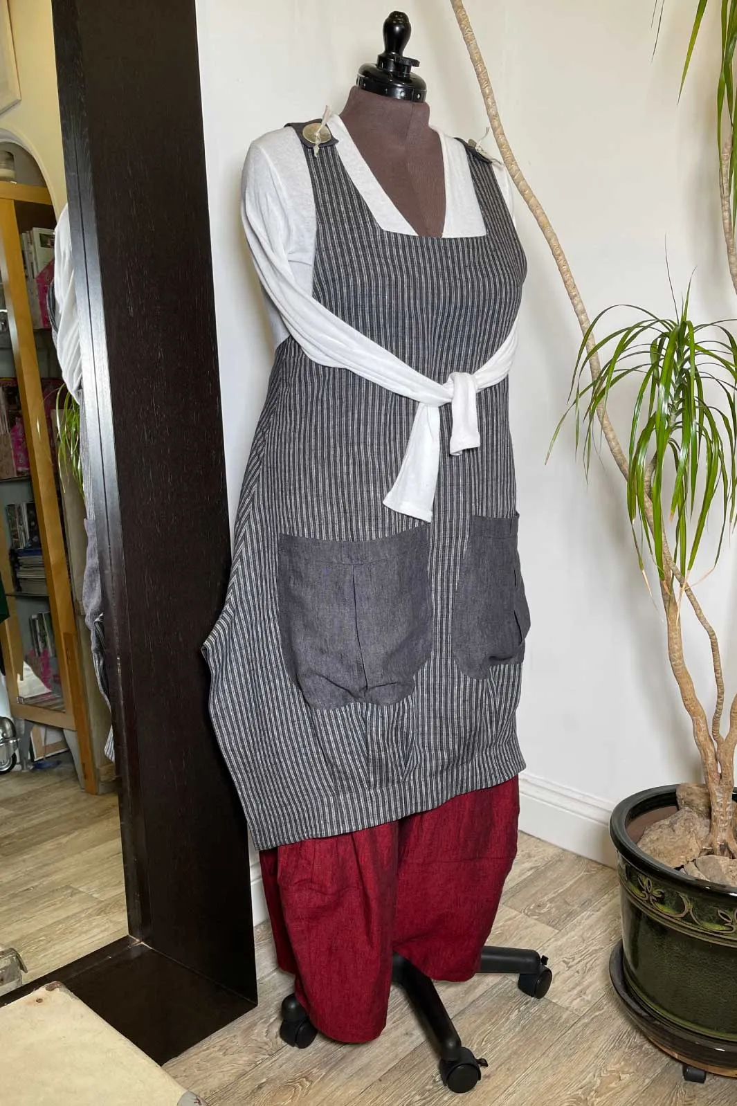 Layercake Linen Apron