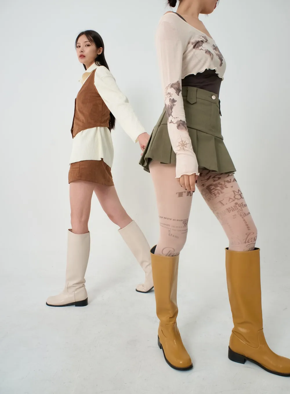 Semi Pleated Mini Skirt IO12