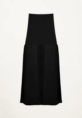 Six Panel Skirt in Black